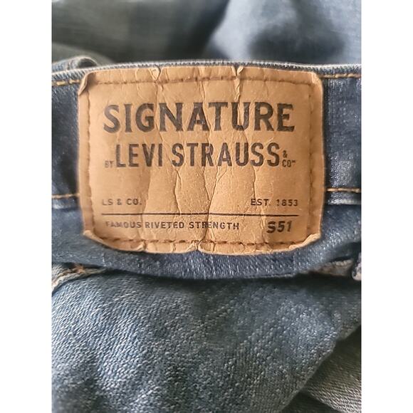 Signature by Levi Strauss Men's Size 38 x 30 Relaxed Jeans - Blue Stretch - Picture 2 of 12